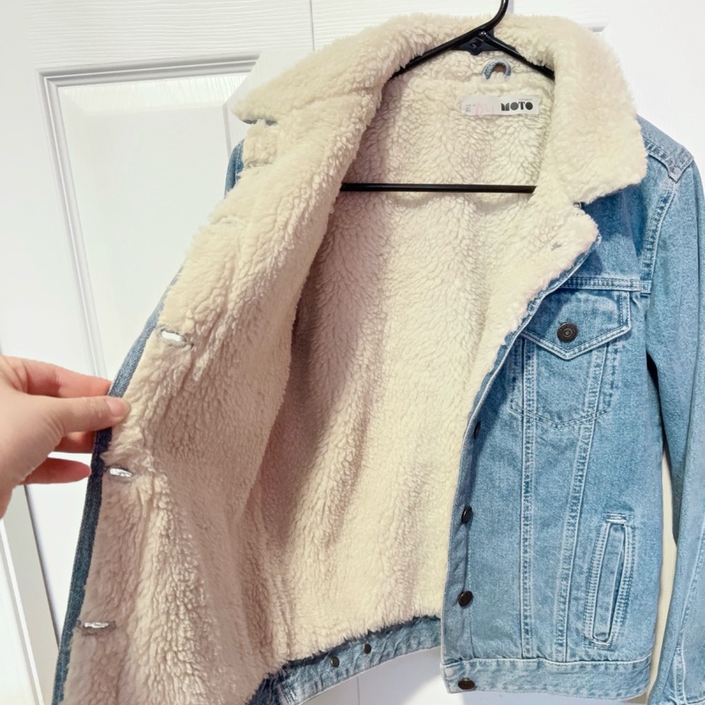 Topshop Cream Sherpa Denim Jacket - Picture 2 of 4